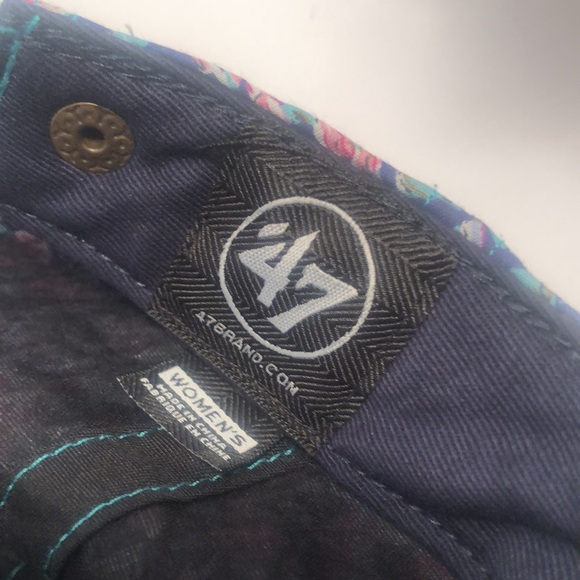 Woman’s summer floral LA dodgers dog cap - Picture 10 of 14